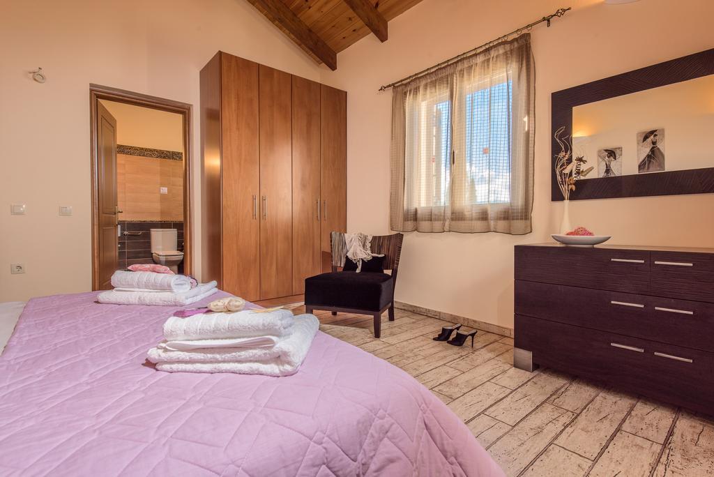 Astarte Villas - Kyveli Luxurious Private Villa Gaitani Kamer foto