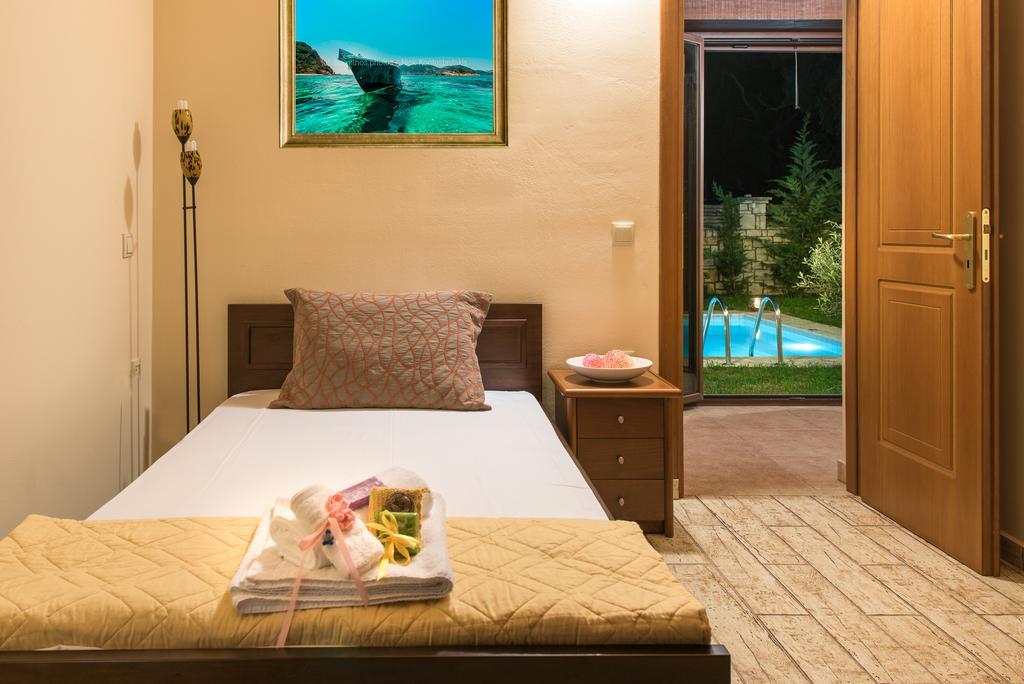 Astarte Villas - Kyveli Luxurious Private Villa Gaitani Kamer foto